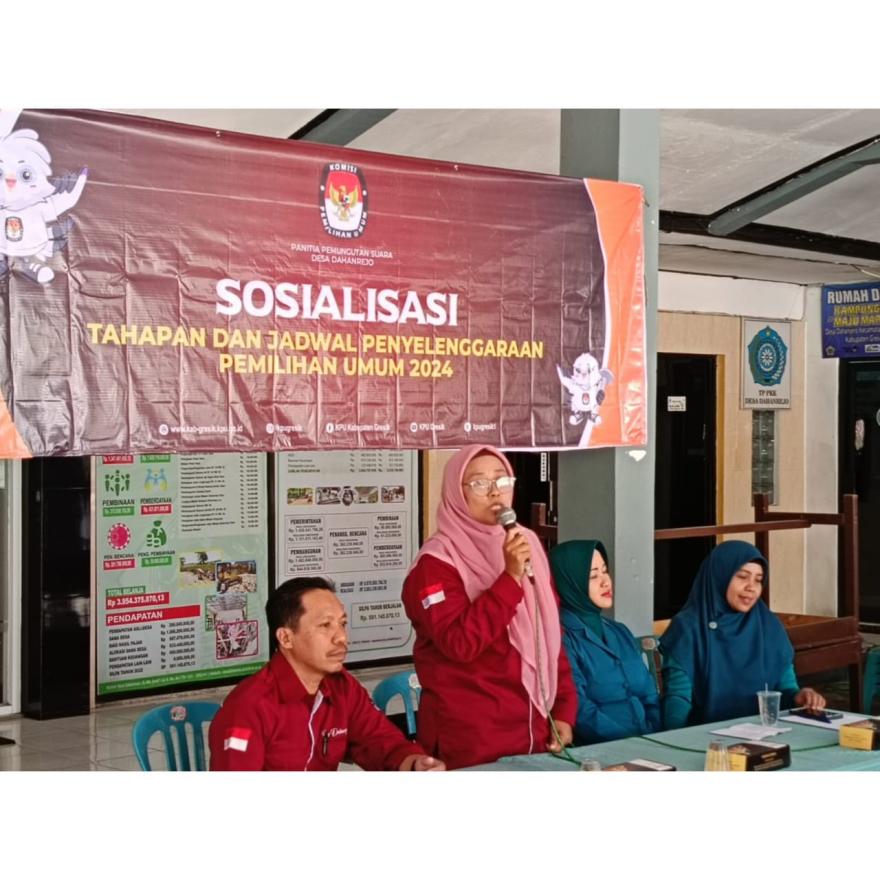 PPS Desa Dahanrejo Sosialisasikan Tahapan Pemilu Serentak Tahun 2024